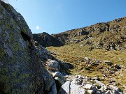 79 Dalla Bocchetta scendiamo in Val Madre